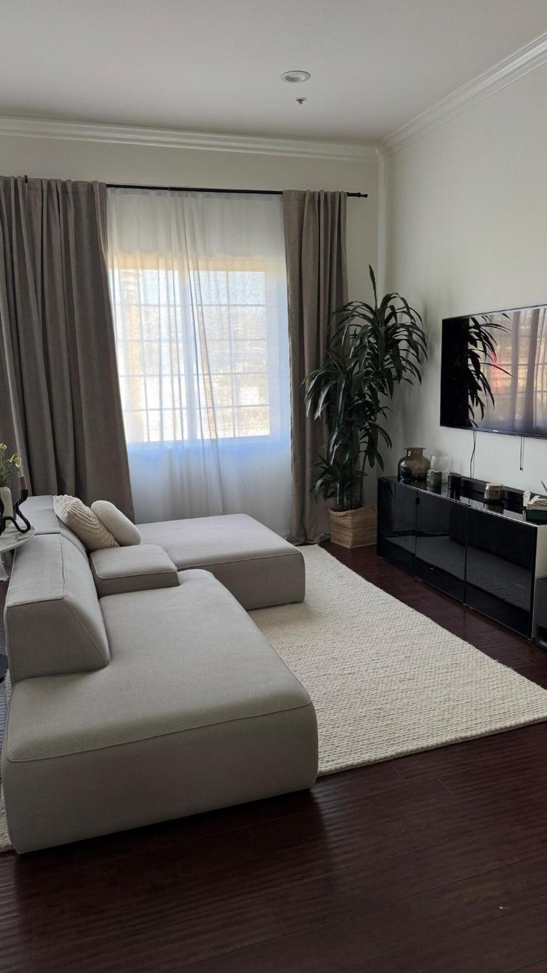 Turnkey Adjacent To Beverly Hills Apartment *