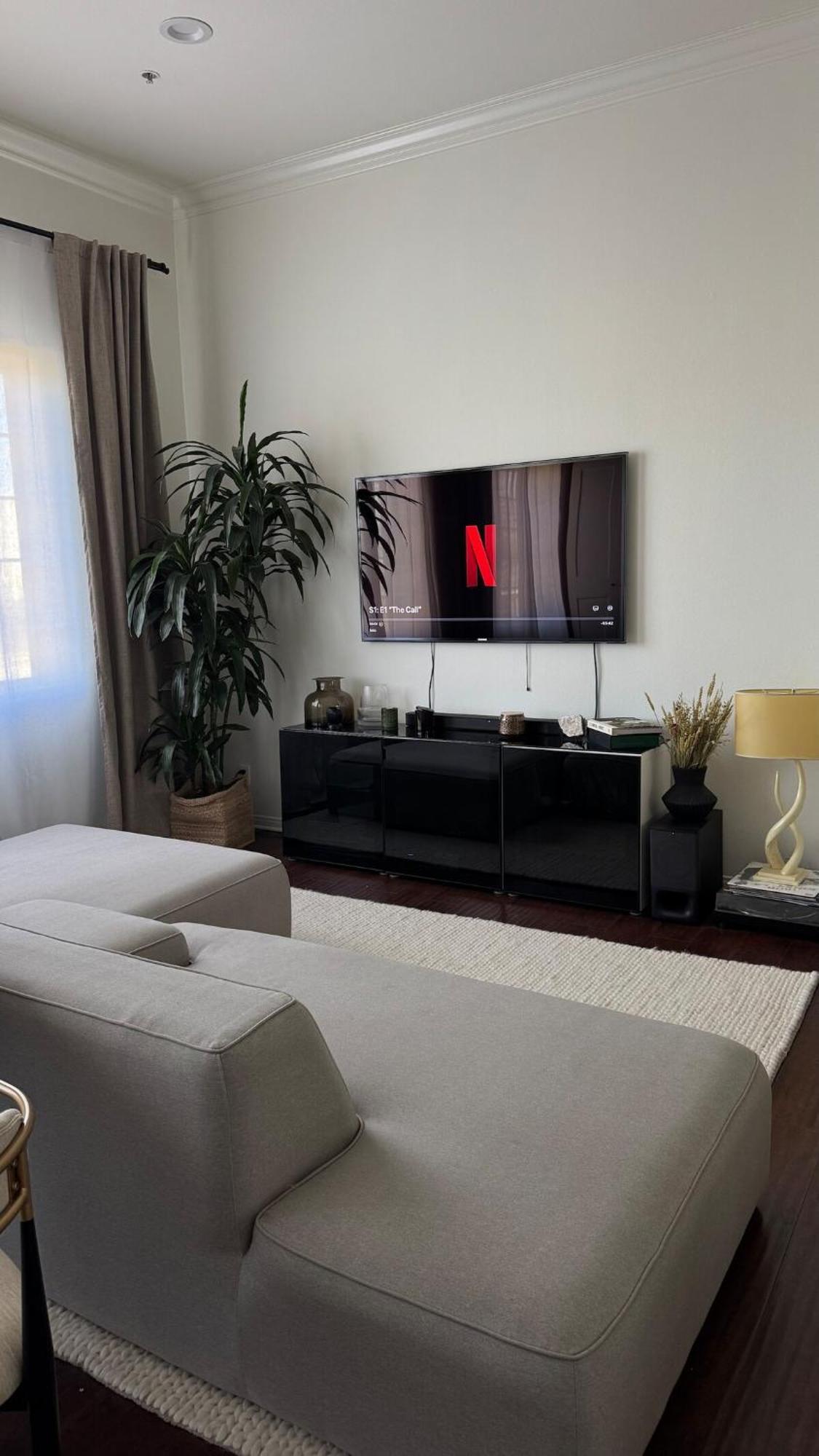 Turnkey Adjacent To Beverly Hills Apartment *