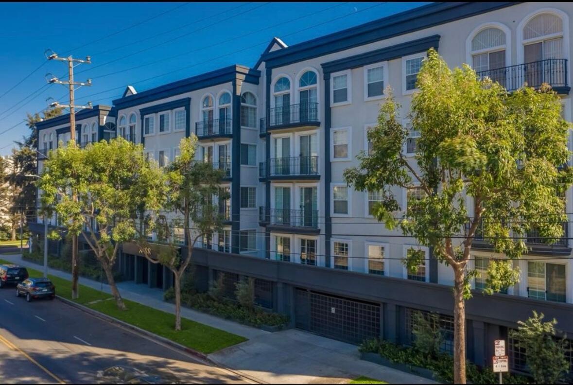 Turnkey Adjacent To Beverly Hills Apartment Los Angeles