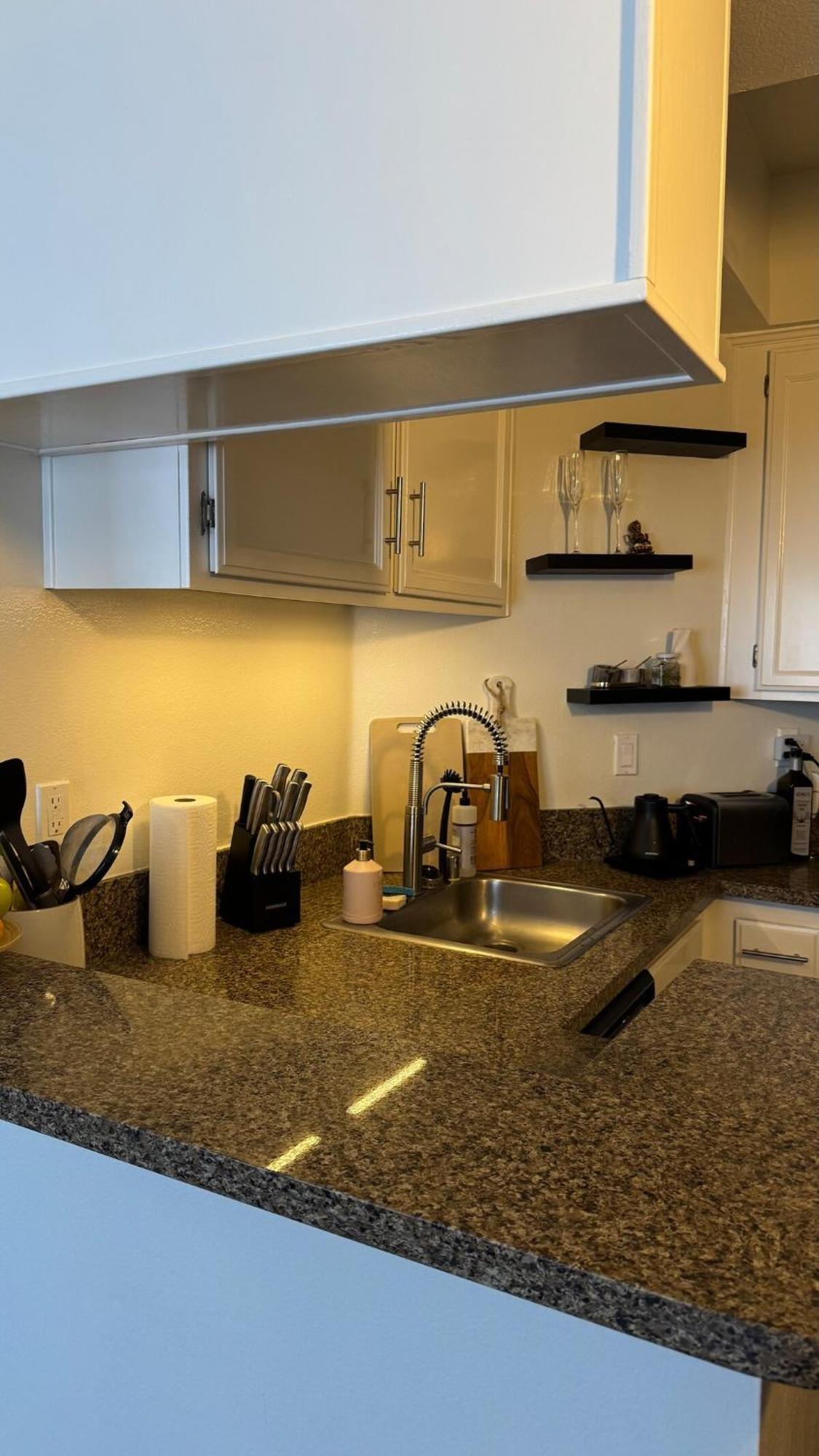 Turnkey Adjacent To Beverly Hills *